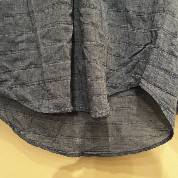 J. Crew Embroidered Blouse – Size 6 - Picture 8 of 9